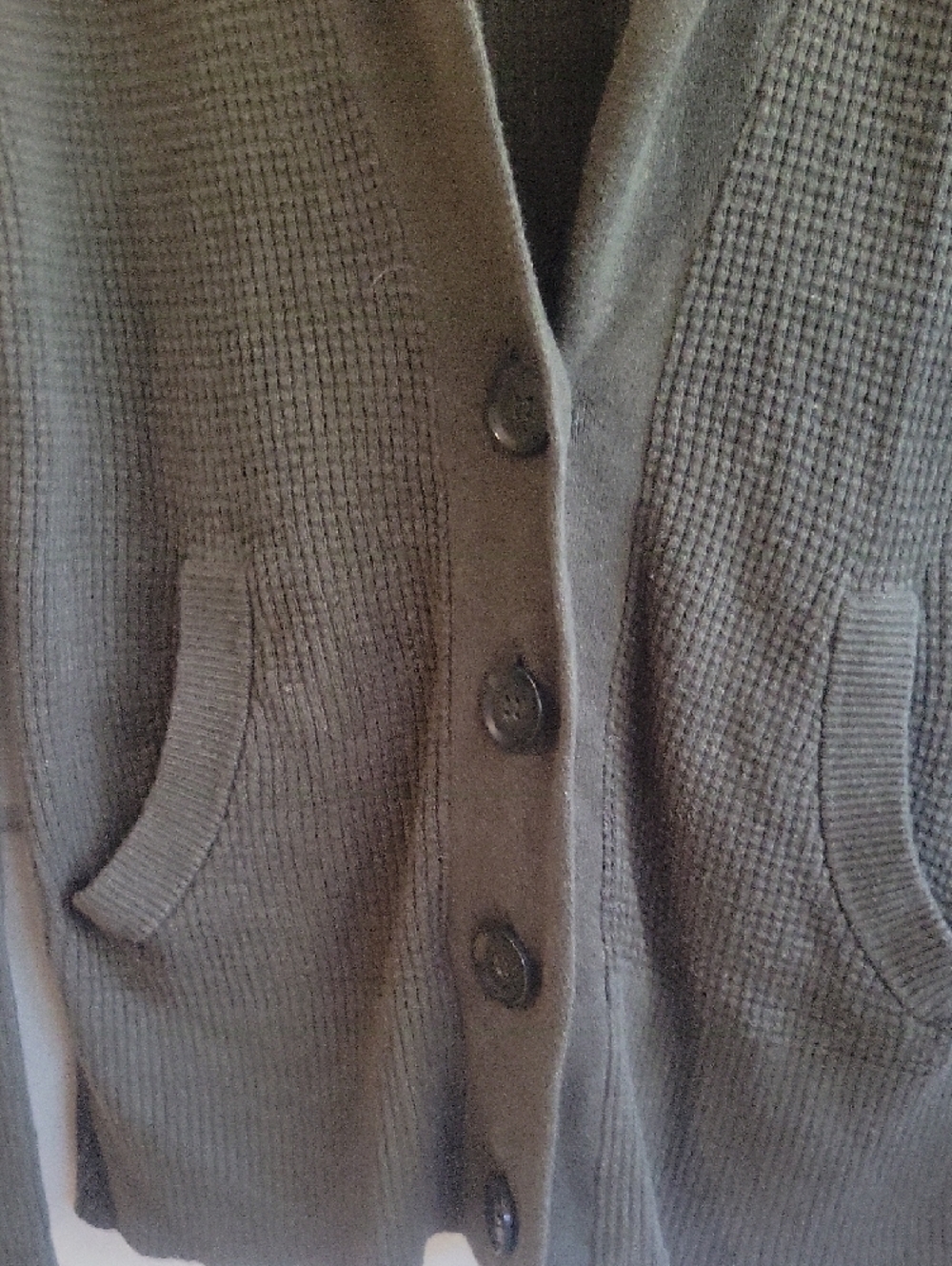 A "Casual Moment" LG -American Eagle Outfitters Olive Green Waffel Knit Cardigan - Picture 7 of 7
